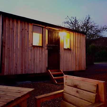 Per Ardua Shepherds Hut Форт-Вільям Екстер'єр фото