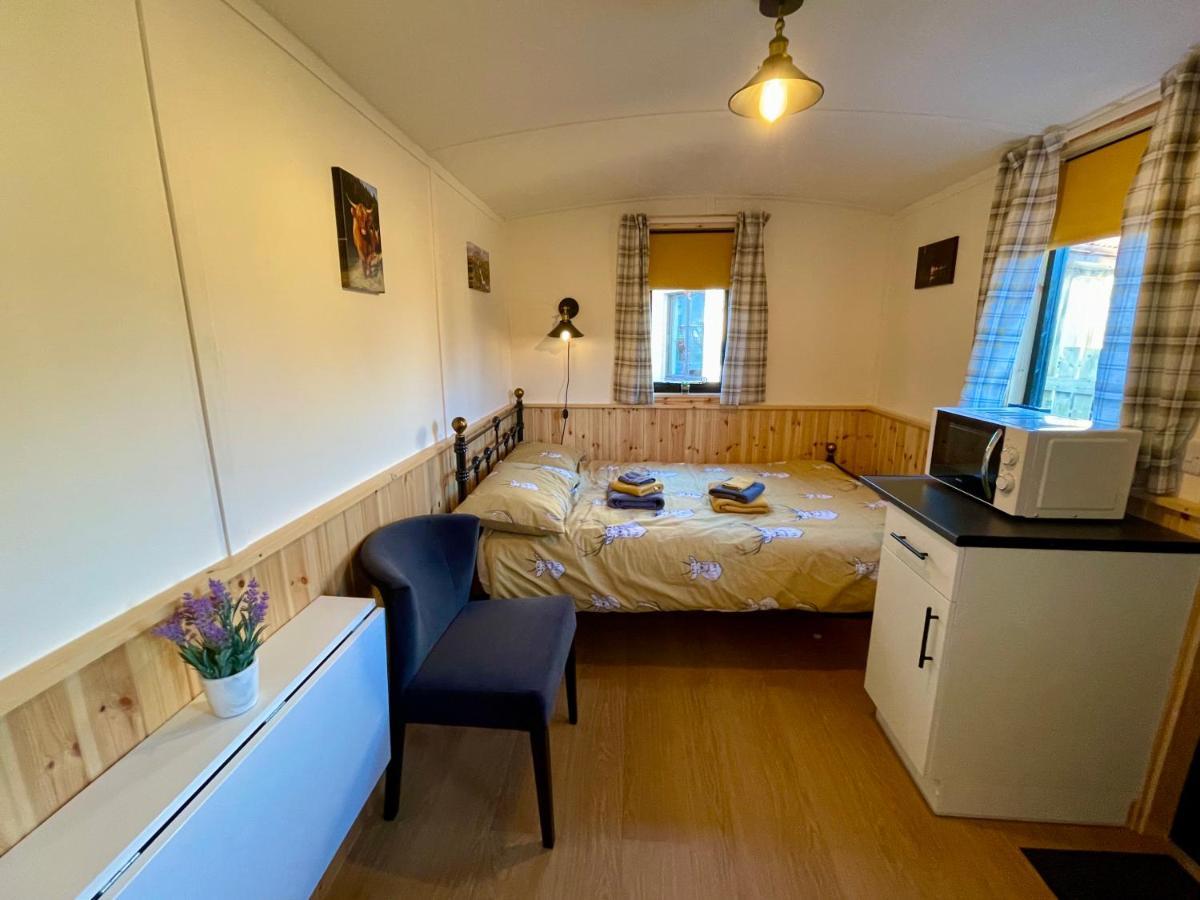 Per Ardua Shepherds Hut Форт-Вільям Екстер'єр фото