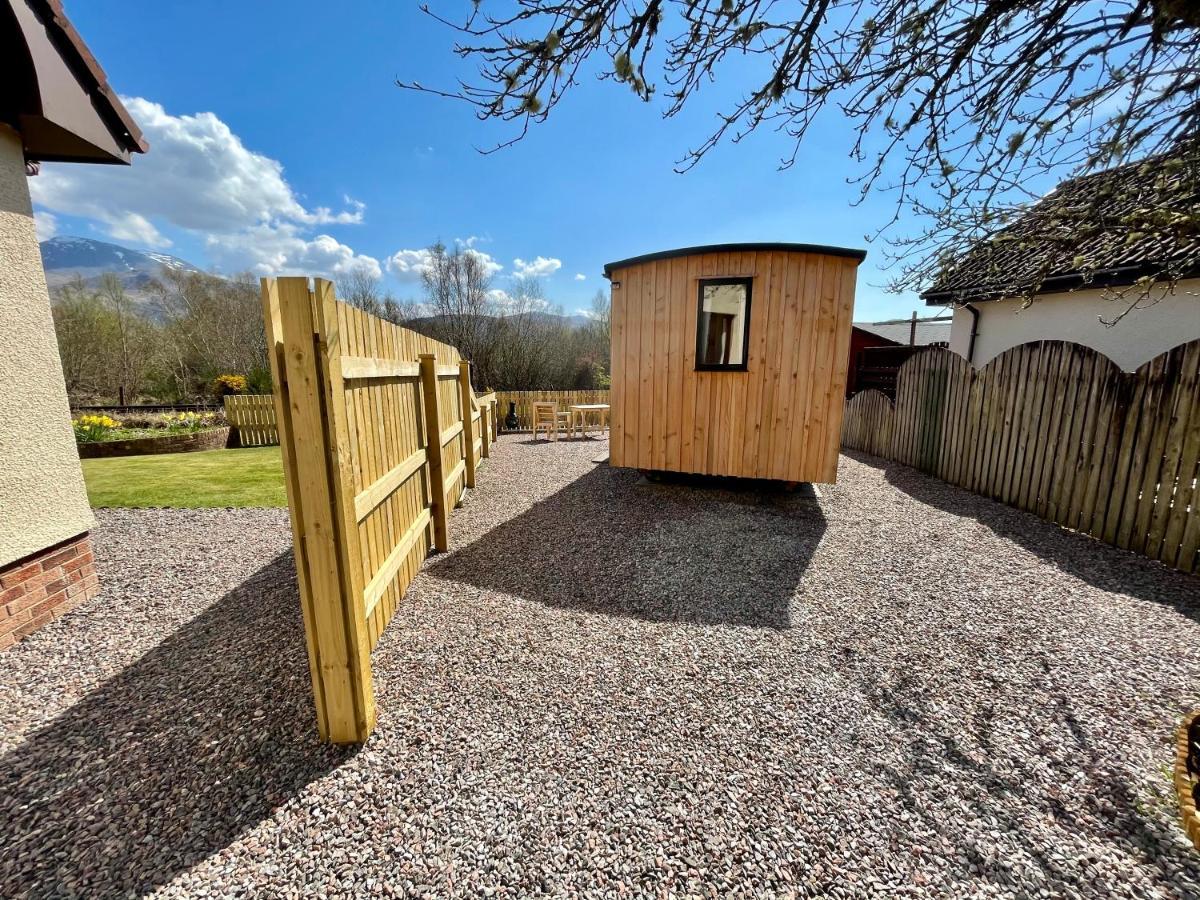 Per Ardua Shepherds Hut Форт-Вільям Екстер'єр фото